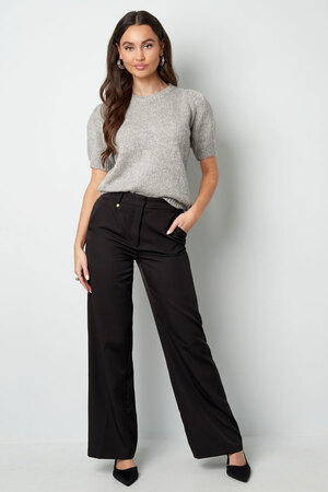 Basic shirt with puffed sleeves - brown h5 Picture14